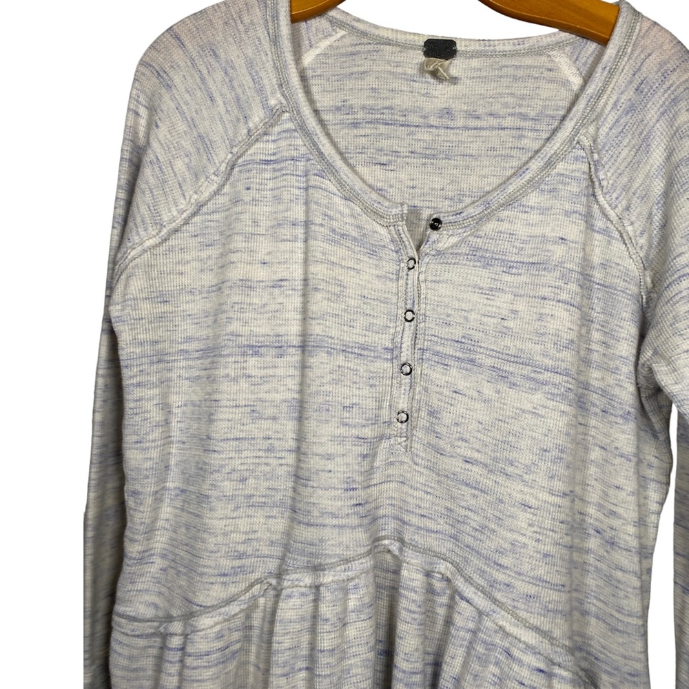 Free People Heathered Gray Long Sleeve Tee - Picture 4 of 13